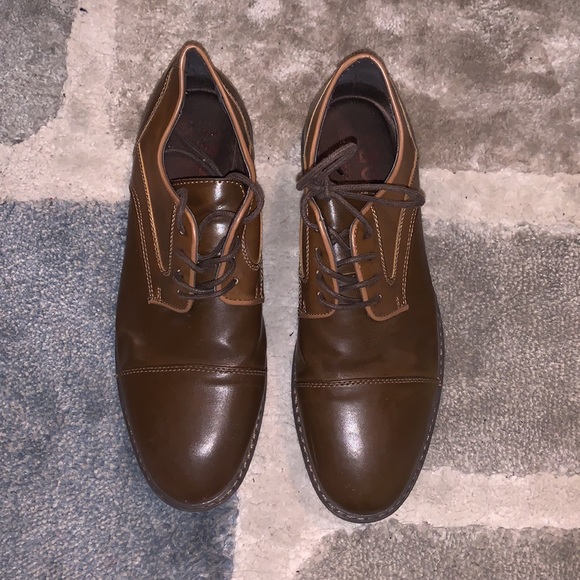 IZOD dress shoes - Picture 2 of 3